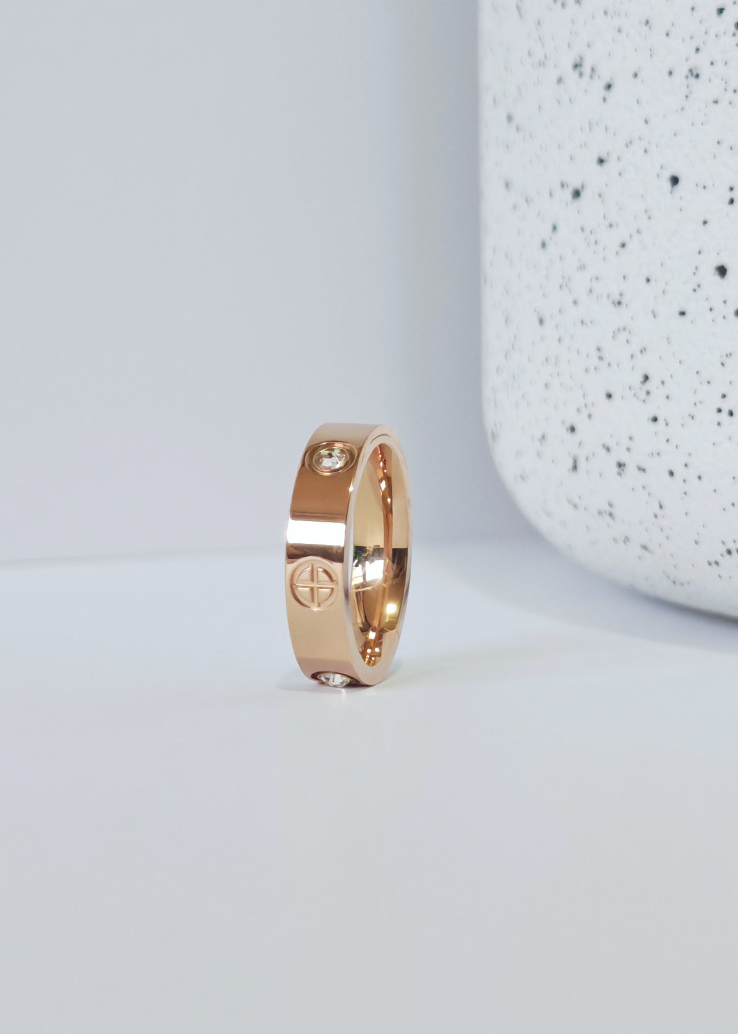 Anillo Minimalista